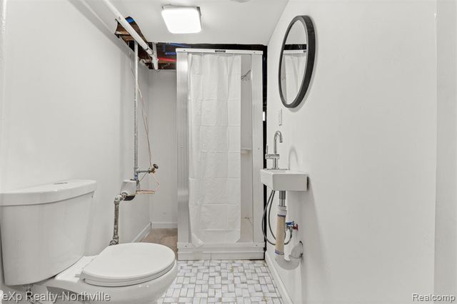 4675 Julius Boulevard, Westland, MI 48186