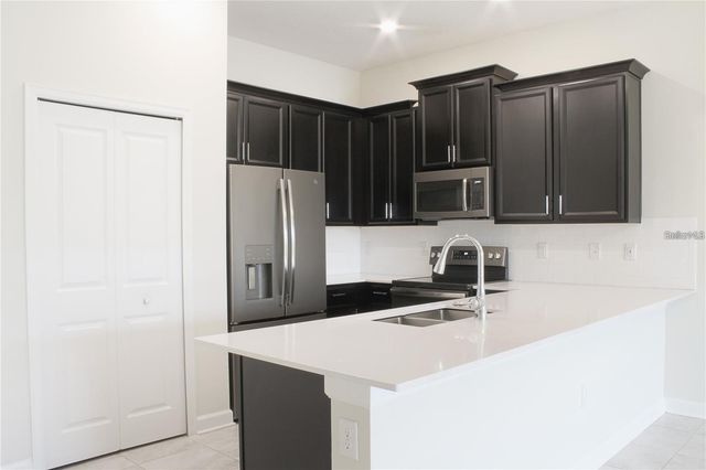 659 OCEAN COURSE AVENUE 659, Davenport, FL 33896