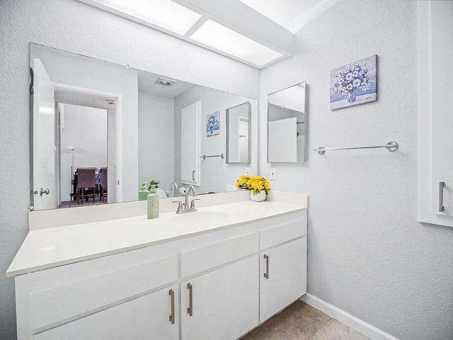 1400 Bowe Avenue 1707, Santa Clara, CA 95051