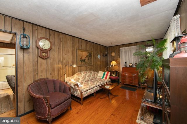 49 TATUM RD, Franklinville, NJ 08322