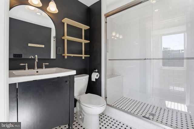 411 S CHESTER ST, Baltimore, MD 21231