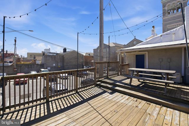 411 S CHESTER ST, Baltimore, MD 21231