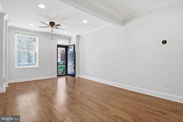 411 S CHESTER ST, Baltimore, MD 21231