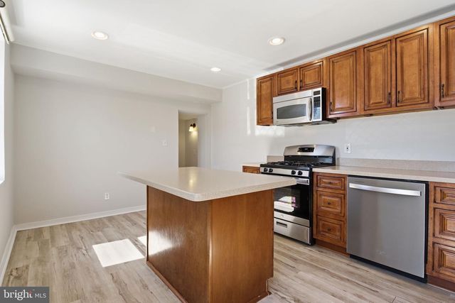 411 S CHESTER ST, Baltimore, MD 21231