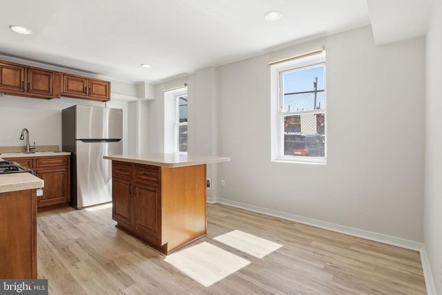 411 S CHESTER ST, Baltimore, MD 21231