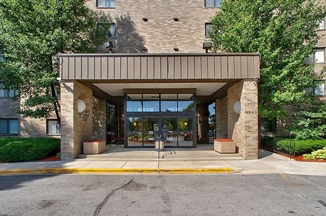 6340 Americana Drive 310, Willowbrook, IL 60527