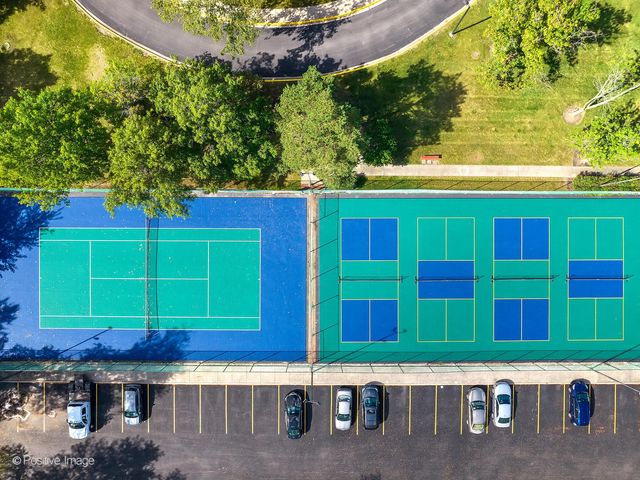 6340 Americana Drive 310, Willowbrook, IL 60527