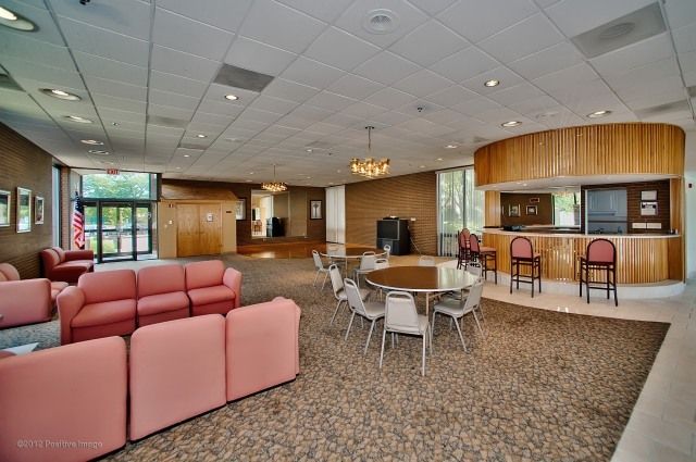 6340 Americana Drive 310, Willowbrook, IL 60527