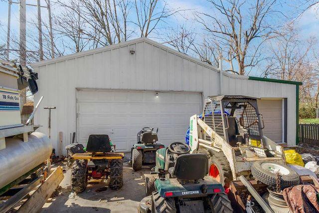 101 Jefferson Avenue, East Lynne, MO 64743