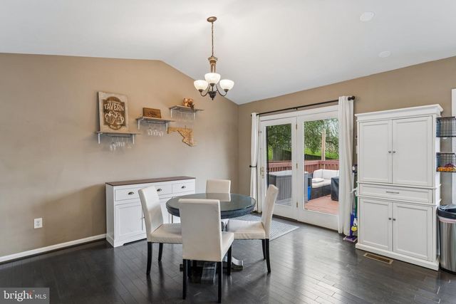6669 HUNTER RD, Elkridge, MD 21075