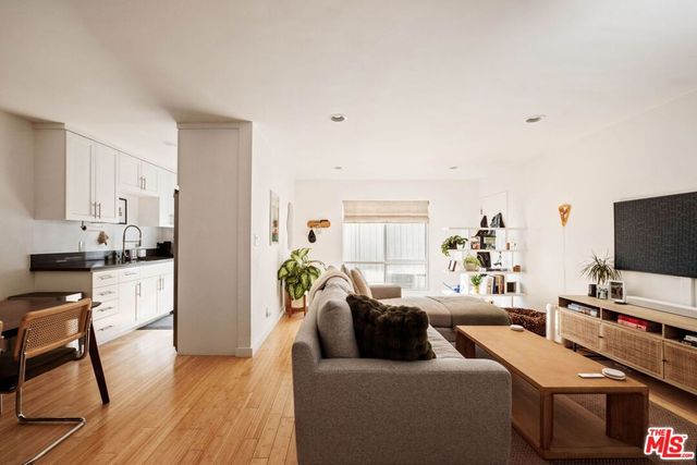 550 N Croft Avenue 2, Los Angeles, CA 90048