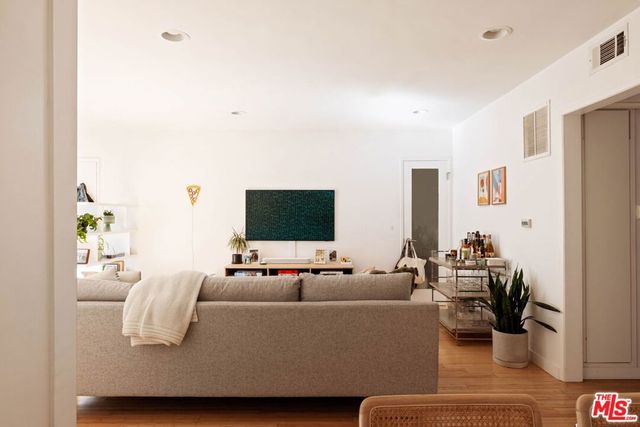 550 N Croft Avenue 2, Los Angeles, CA 90048