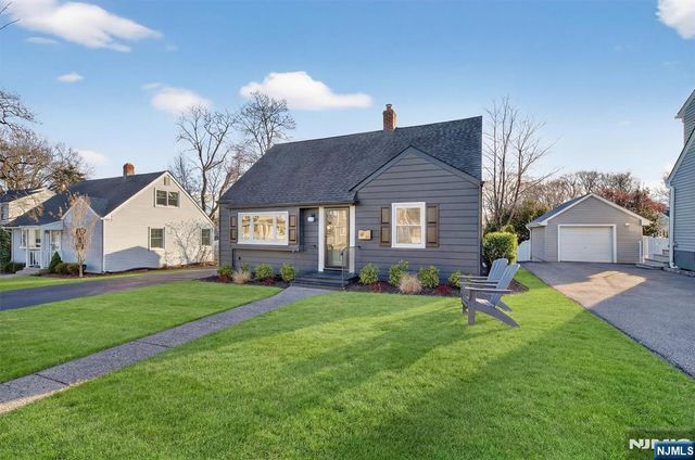 96 Lynwood Road, Verona, NJ 07044