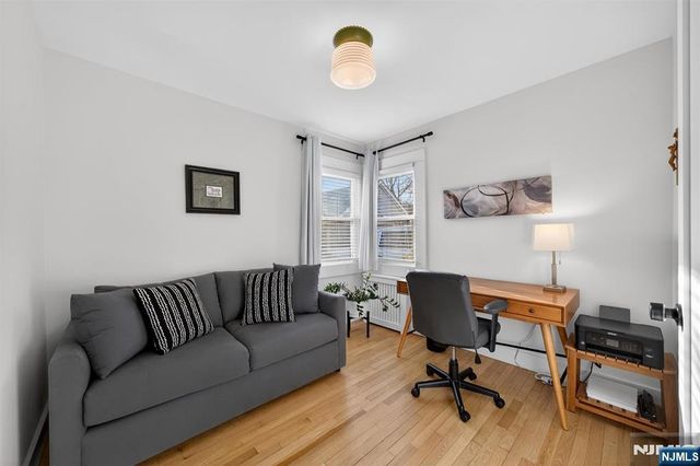 96 Lynwood Road, Verona, NJ 07044