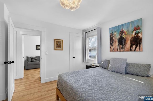 96 Lynwood Road, Verona, NJ 07044