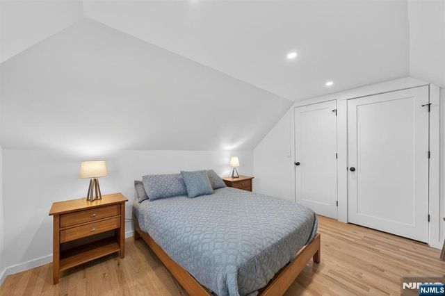 96 Lynwood Road, Verona, NJ 07044