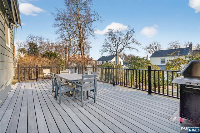 96 Lynwood Road, Verona, NJ 07044