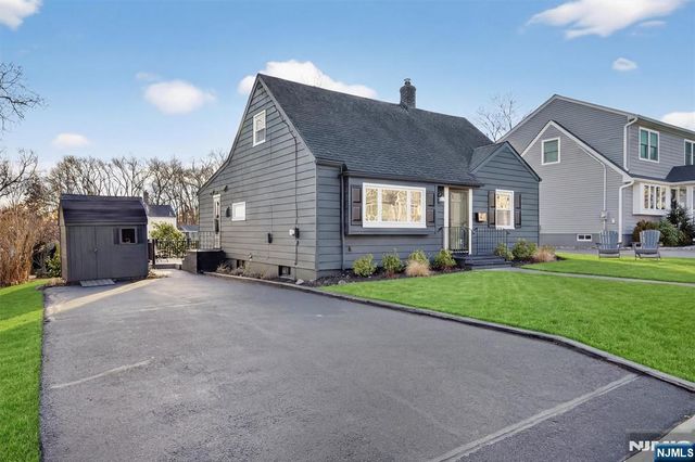 96 Lynwood Road, Verona, NJ 07044