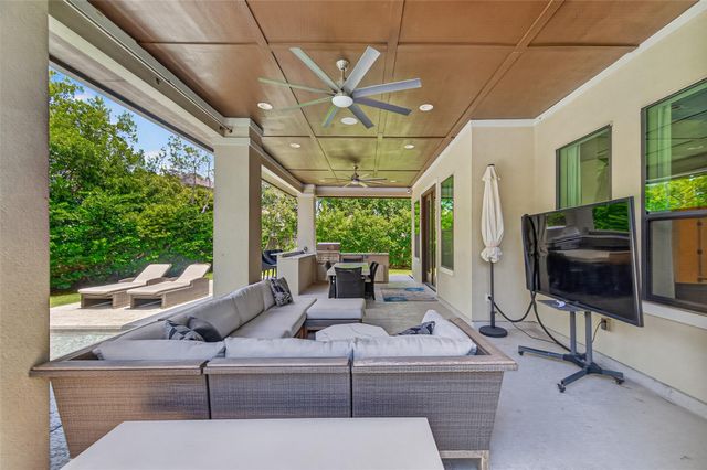 6 Yarbrough Bend Court, Spring, TX 77389