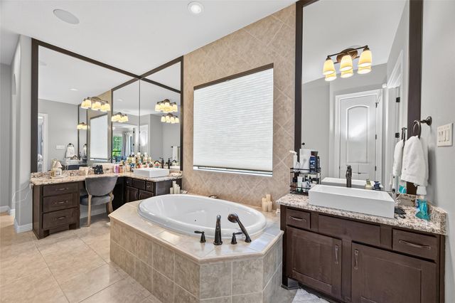 6 Yarbrough Bend Court, Spring, TX 77389
