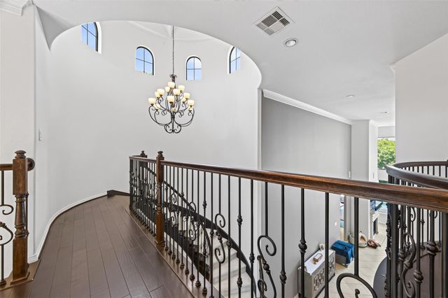 6 Yarbrough Bend Court, Spring, TX 77389