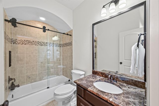 6 Yarbrough Bend Court, Spring, TX 77389