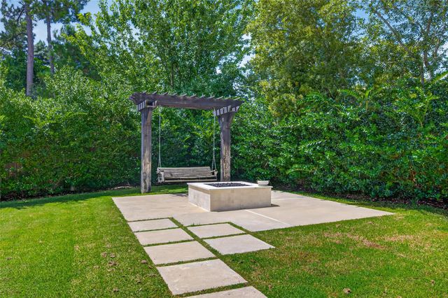 6 Yarbrough Bend Court, Spring, TX 77389