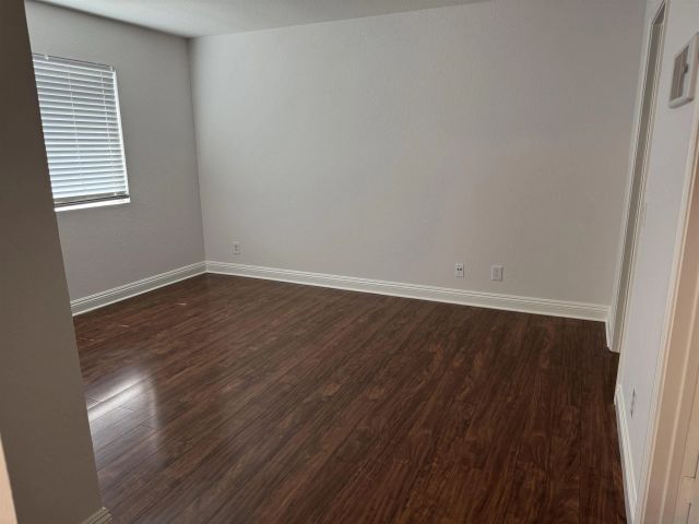 1075 N Escondido Blvd 104, Escondido, CA 92026