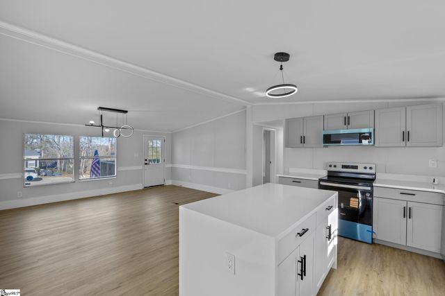 310 Walnut Court, Fountain Inn, SC 29644