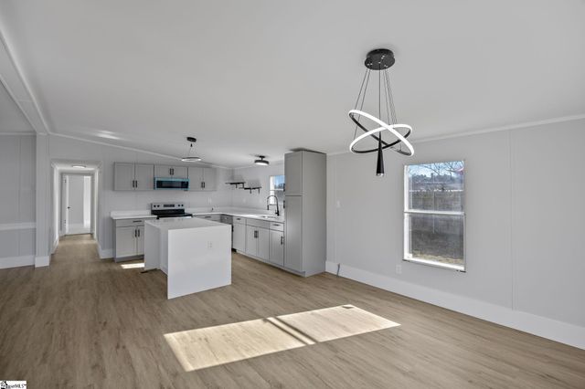 310 Walnut Court, Fountain Inn, SC 29644