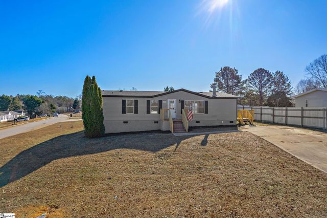 310 Walnut Court, Fountain Inn, SC 29644