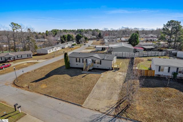 310 Walnut Court, Fountain Inn, SC 29644