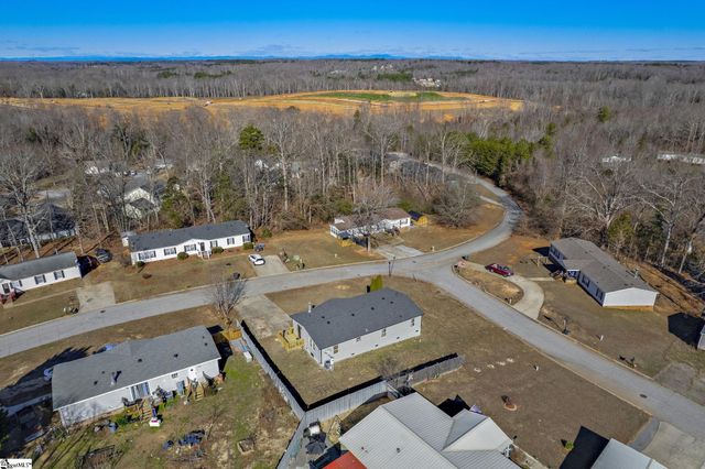 310 Walnut Court, Fountain Inn, SC 29644