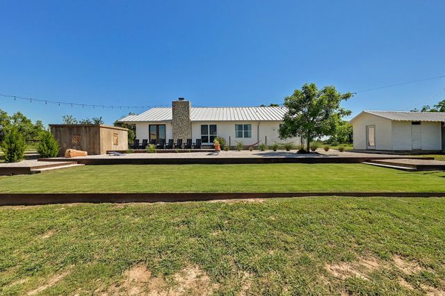 19811 W Ranch Road 152 RD, Llano, TX 78643