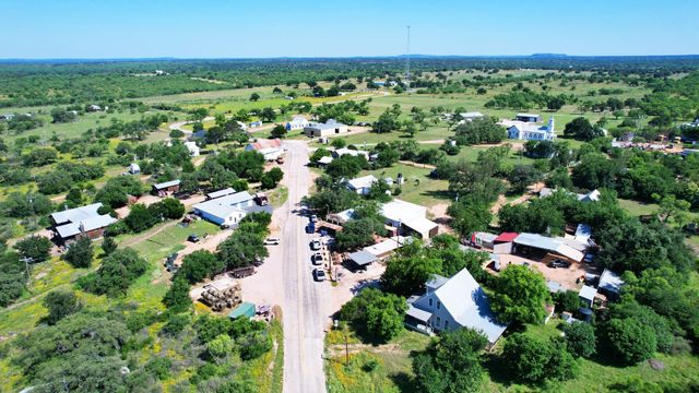 19811 W Ranch Road 152 RD, Llano, TX 78643