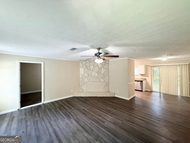 4751 White Oak Path, Stone Mountain, GA 30088