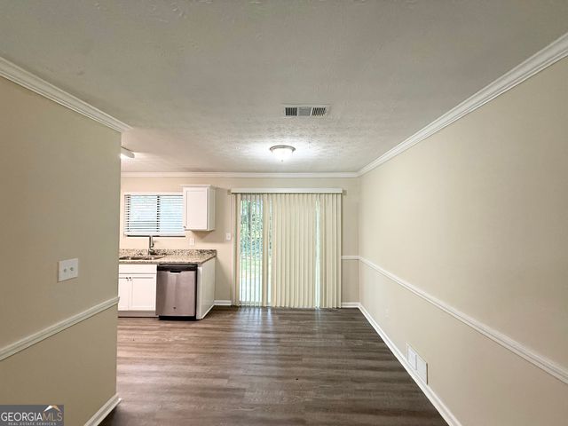 4751 White Oak Path, Stone Mountain, GA 30088