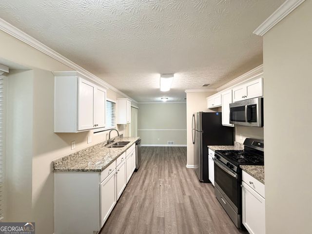4751 White Oak Path, Stone Mountain, GA 30088