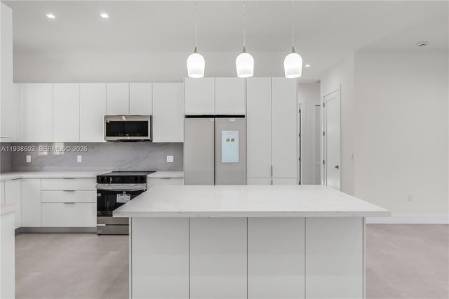 1030 NE 121st Street, Biscayne Park, FL 33161