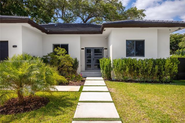 1030 NE 121st Street, Biscayne Park, FL 33161