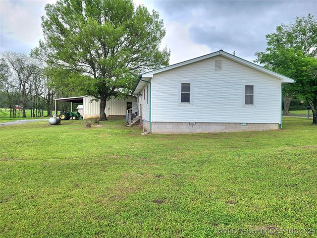 1950 Cedar Bluff Road, Fort Gibson, OK 74434