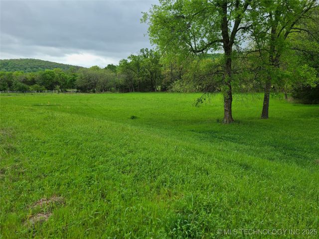1950 Cedar Bluff Road, Fort Gibson, OK 74434