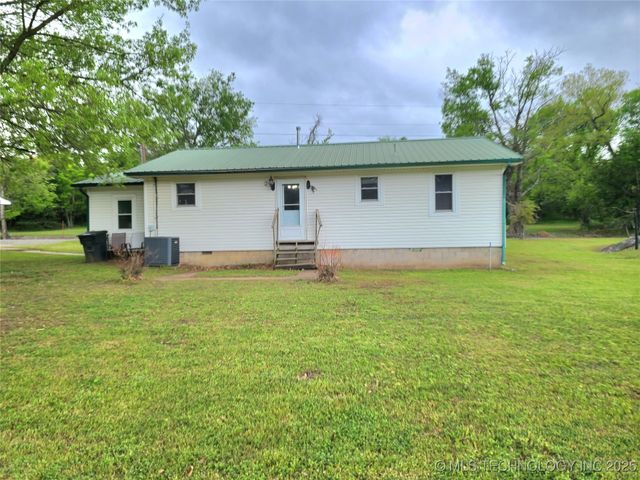 1950 Cedar Bluff Road, Fort Gibson, OK 74434