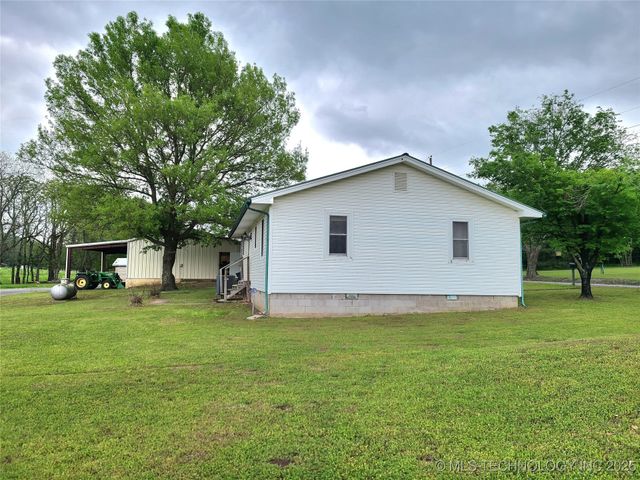 1950 Cedar Bluff Road, Fort Gibson, OK 74434