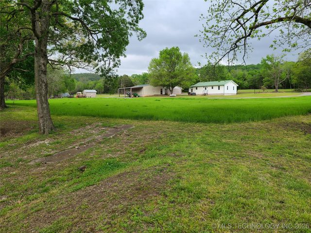 1950 Cedar Bluff Road, Fort Gibson, OK 74434