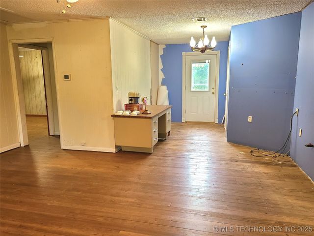 1950 Cedar Bluff Road, Fort Gibson, OK 74434