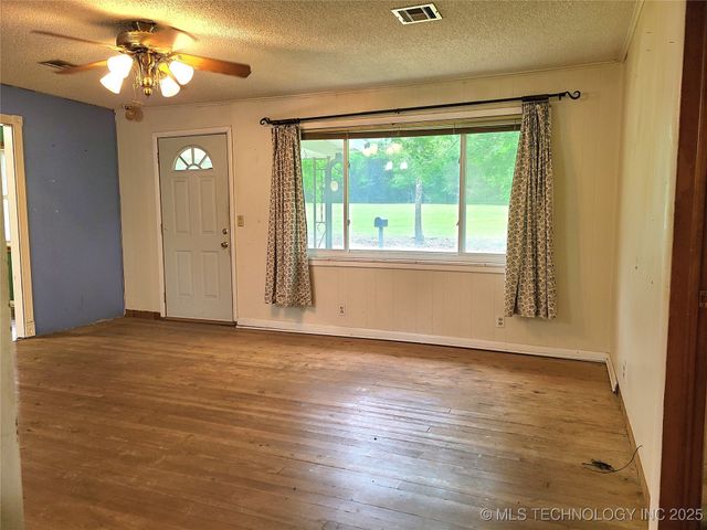 1950 Cedar Bluff Road, Fort Gibson, OK 74434