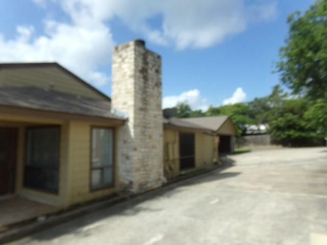 295 295 Mooring CIR A, Lakeway, TX 78734