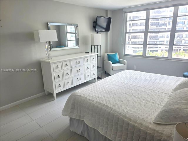 5161 Collins Ave 502, Miami Beach, FL 33140