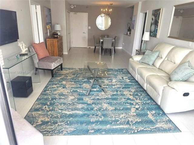 5161 Collins Ave 502, Miami Beach, FL 33140